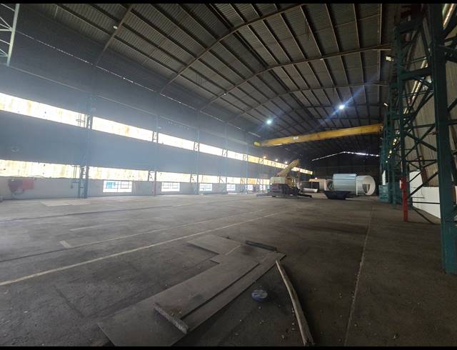 5,600M² FACTORY TO LET IN ANDERBOLT